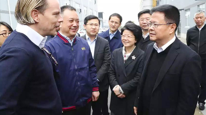 浙江省委副书记、宁波市委书记郑栅洁莅临优德88俱乐部中文官网科技调研